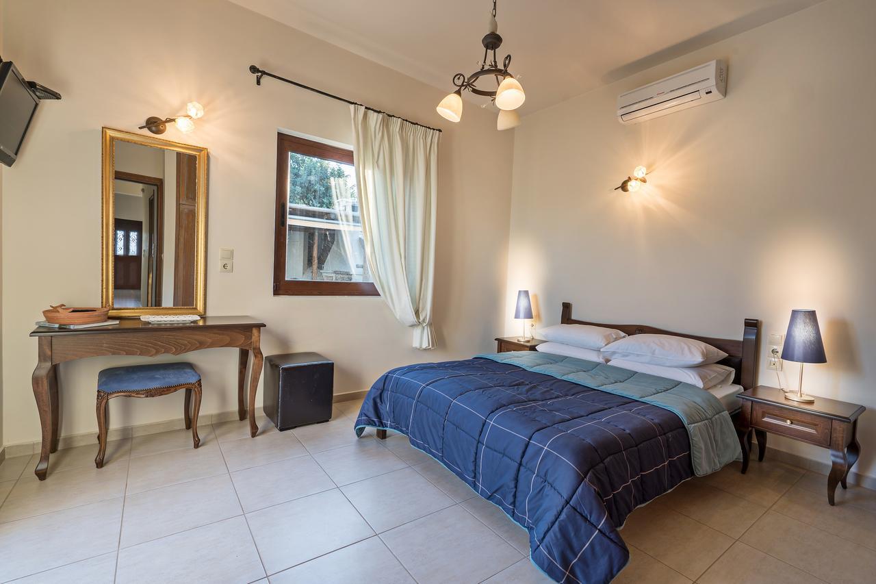 Sea Views At Villa Anemomylos With Heated Pool, Ping Pong And Tennis Agia Pelagia  Extérieur photo