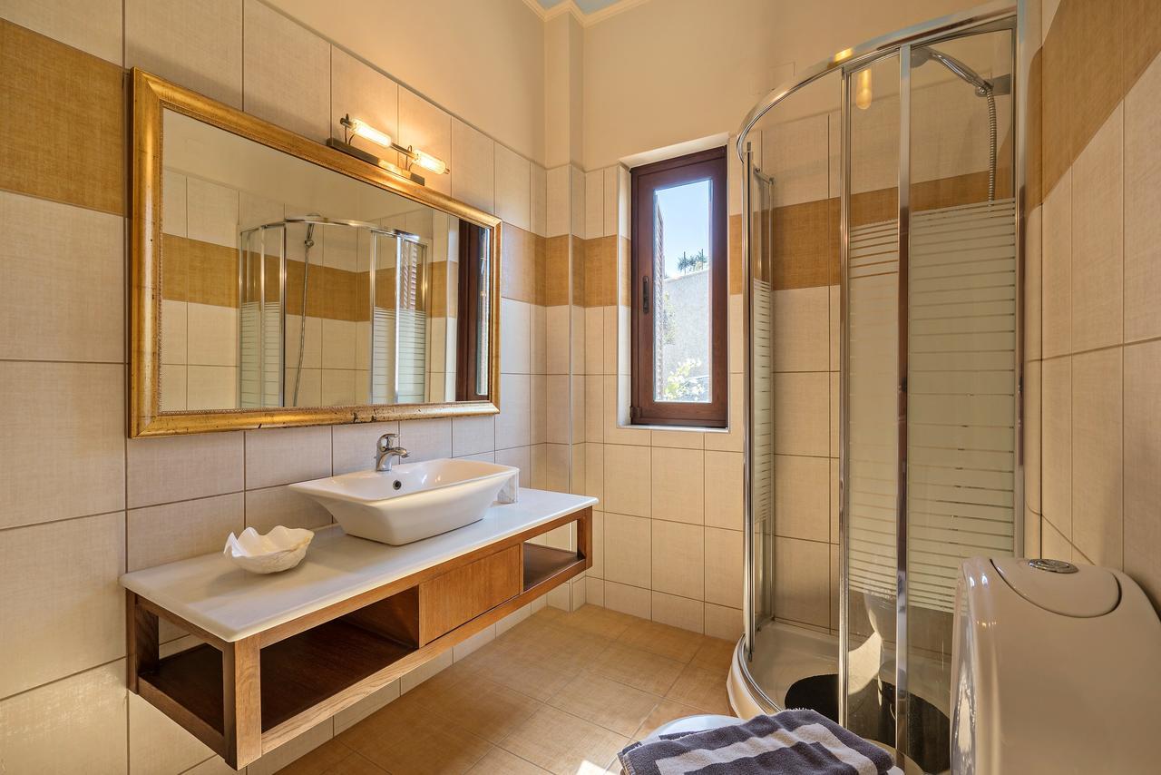 Sea Views At Villa Anemomylos With Heated Pool, Ping Pong And Tennis Agia Pelagia  Extérieur photo
