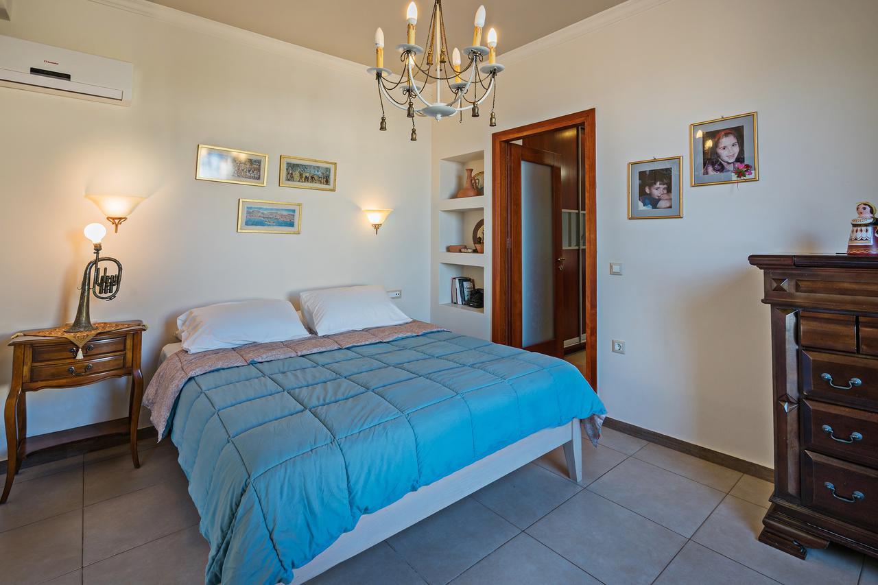 Sea Views At Villa Anemomylos With Heated Pool, Ping Pong And Tennis Agia Pelagia  Extérieur photo
