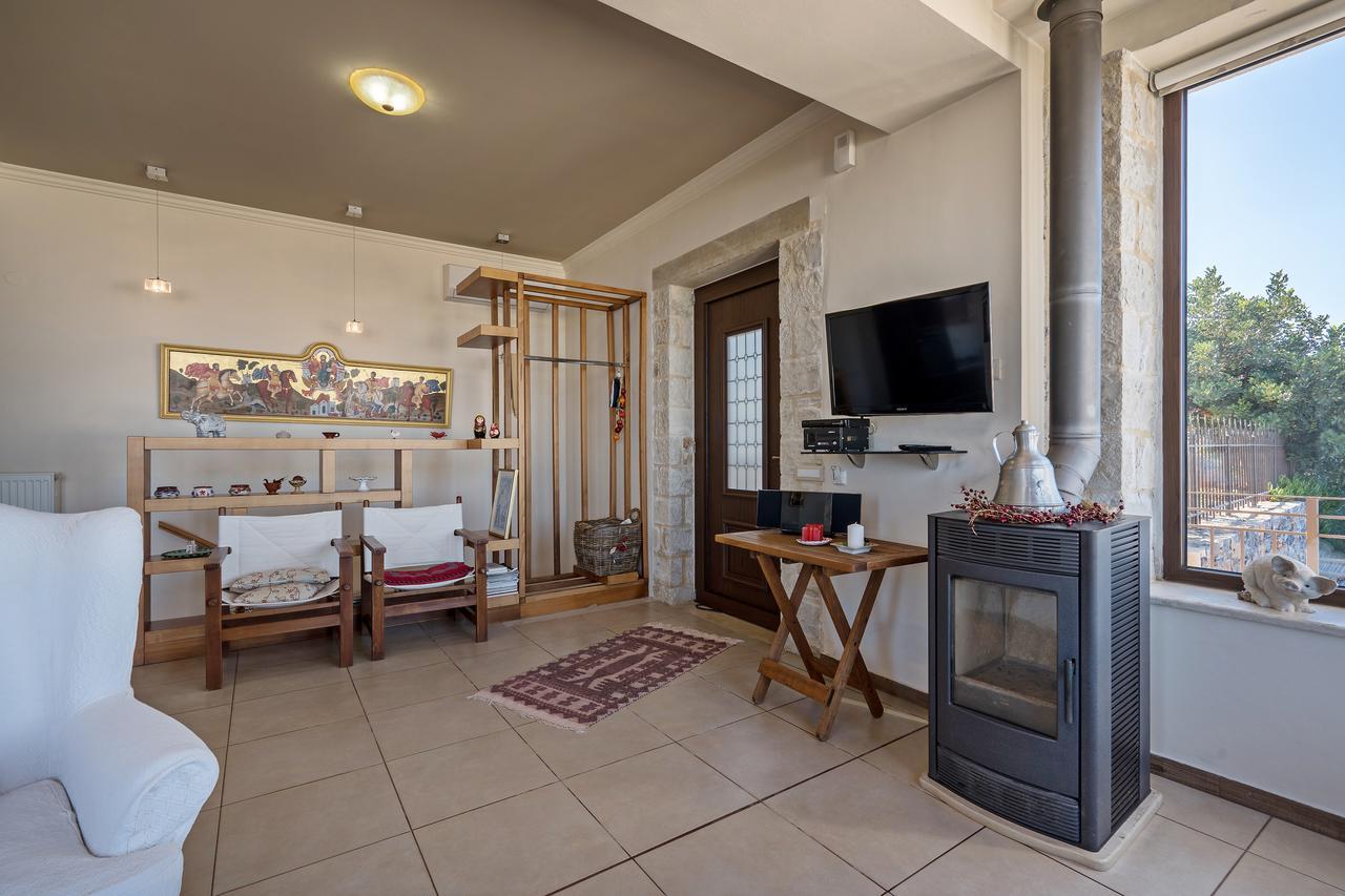 Sea Views At Villa Anemomylos With Heated Pool, Ping Pong And Tennis Agia Pelagia  Extérieur photo